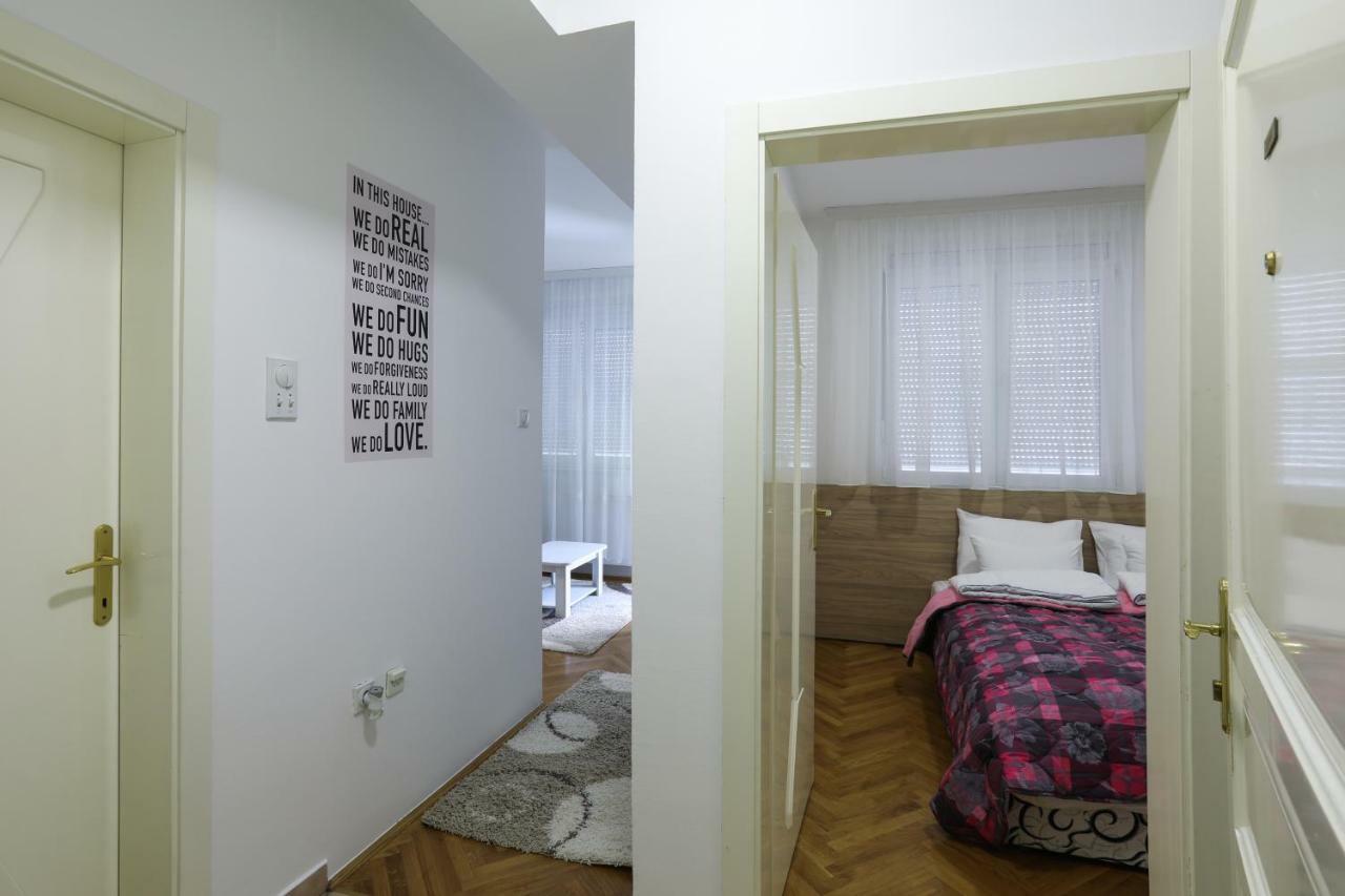 Apartment Promenada 35 Novi Sad Exterior photo